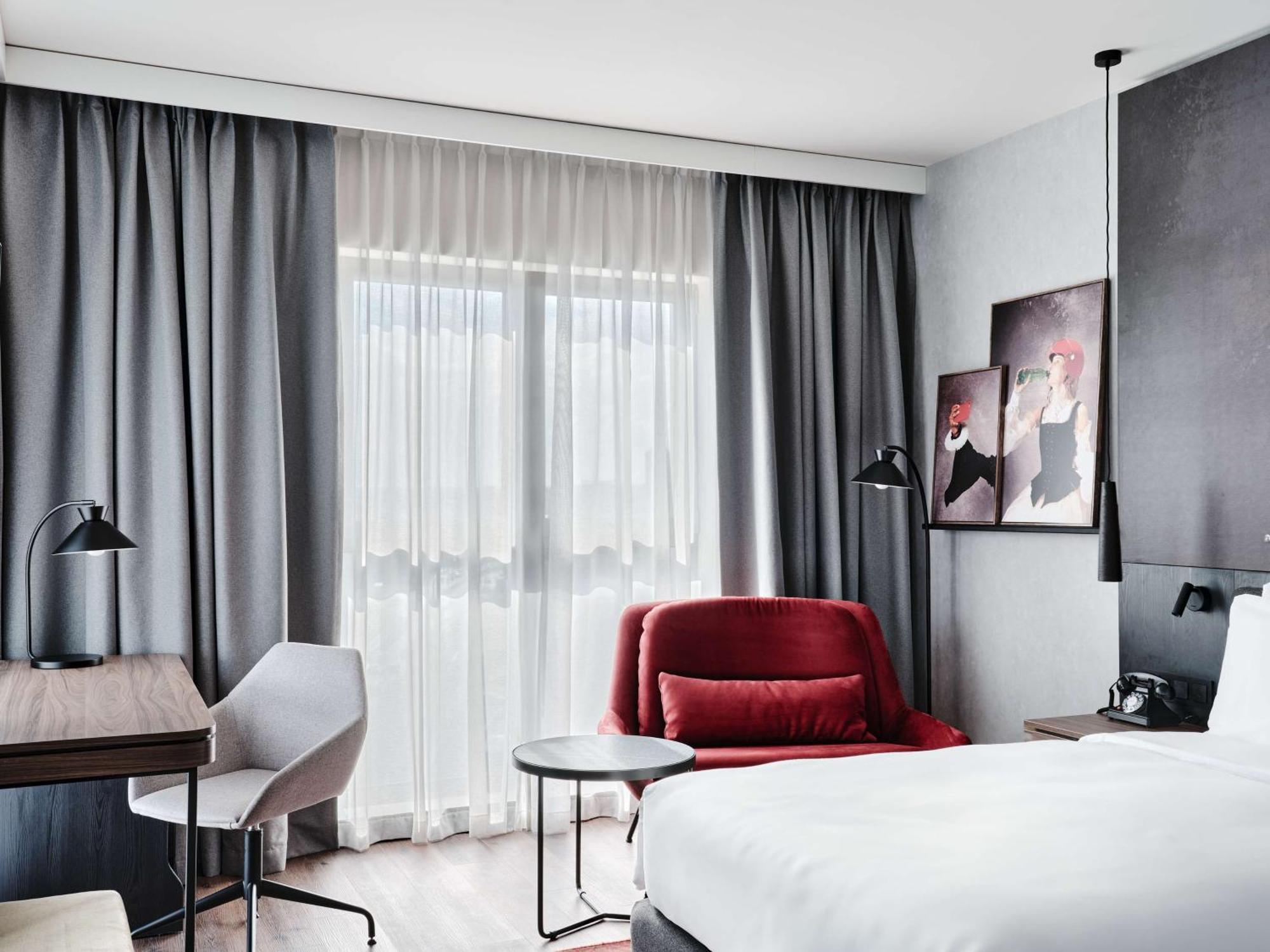 Radisson Red Hotel & Radisson Red Apartments, Cracovia Exterior foto