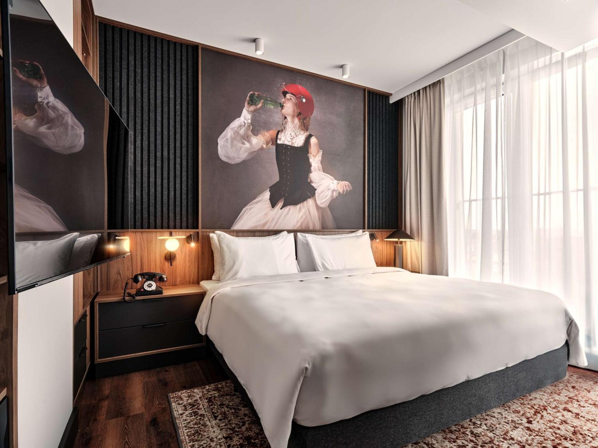 Radisson Red Hotel & Radisson Red Apartments, Cracovia Exterior foto