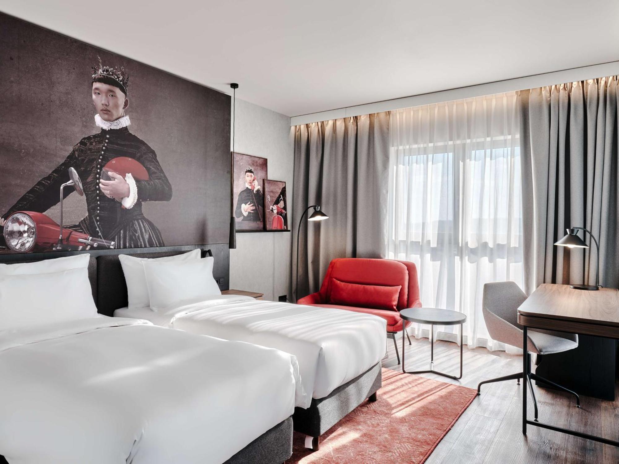 Radisson Red Hotel & Radisson Red Apartments, Cracovia Exterior foto