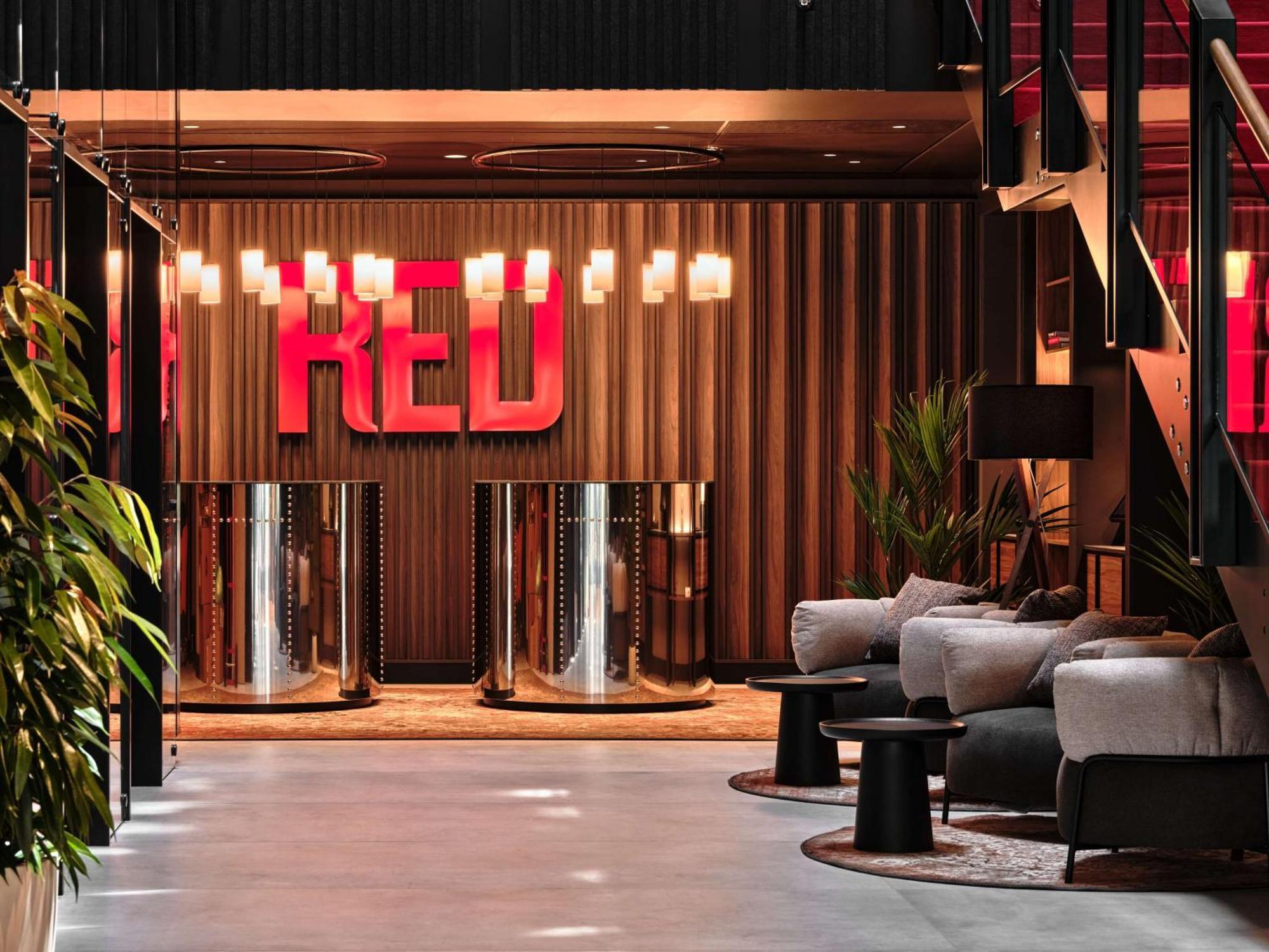Radisson Red Hotel & Radisson Red Apartments, Cracovia Exterior foto